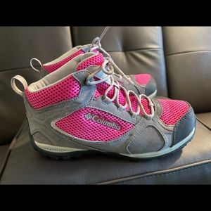 Columbia hikings boots waterproof